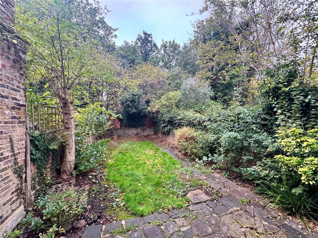 Property photo 3 of 7 Picture No. 15