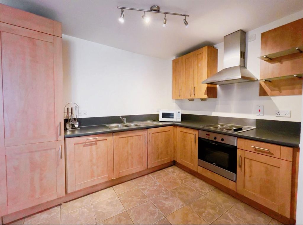 Property photo 3 of 10