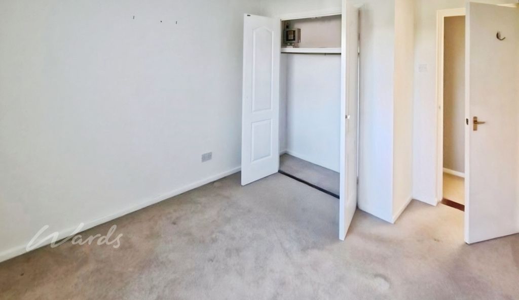 Property photo 3 of 6 Wm Bed 1 Use