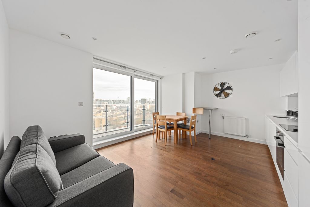 Property photo 1 of 14 094A7558