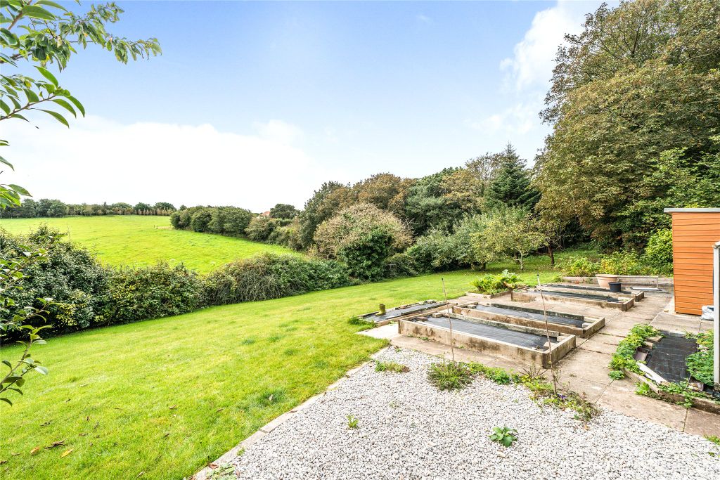 Property photo 2 of 17 Picture No. 26