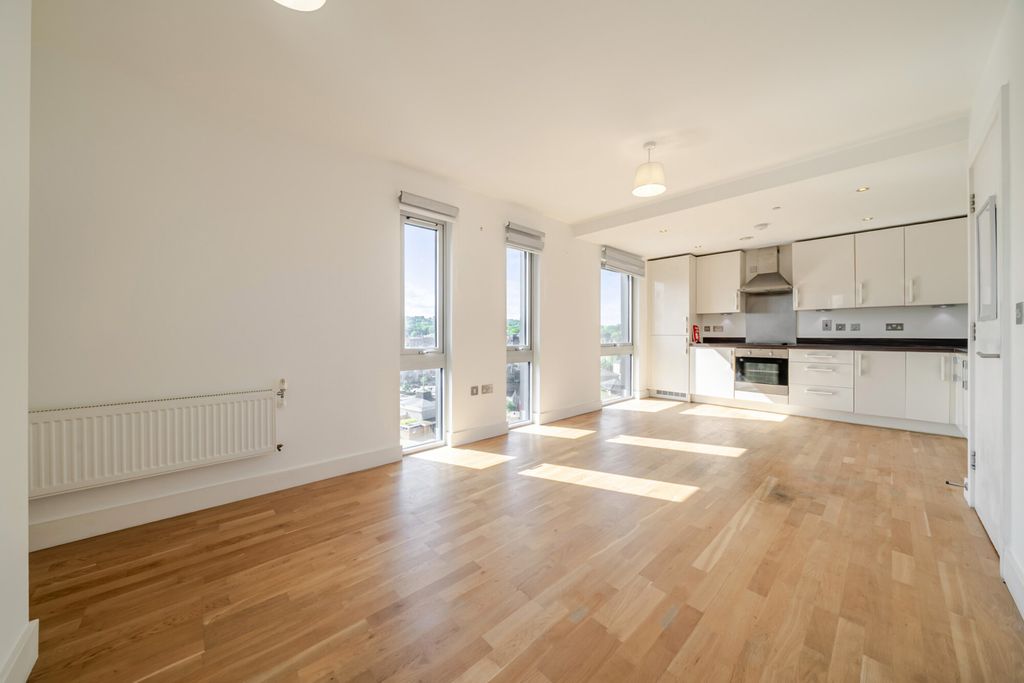 Property photo 2 of 17 Open Plan Living