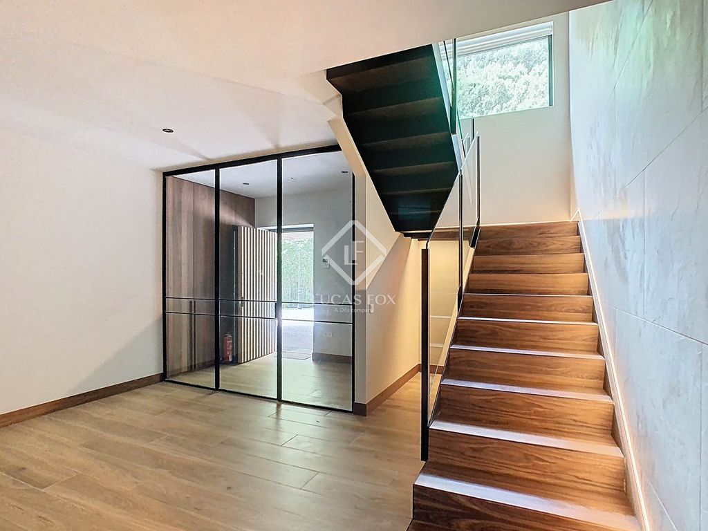 Property photo 3 of 50