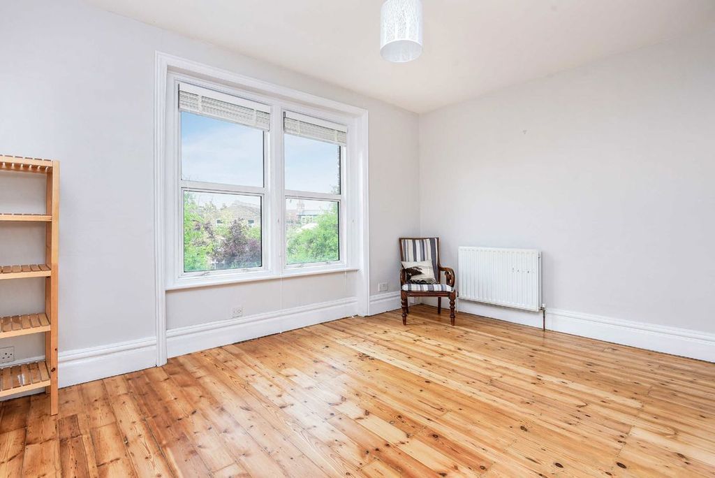Property photo 2 of 4
