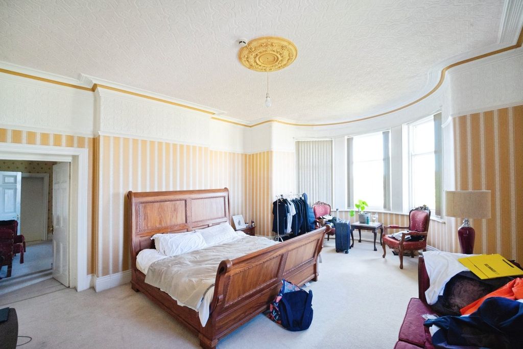 Additional image 13 of 11 bed country house for saleGlenholme Park, Clayton, Bradford BD14