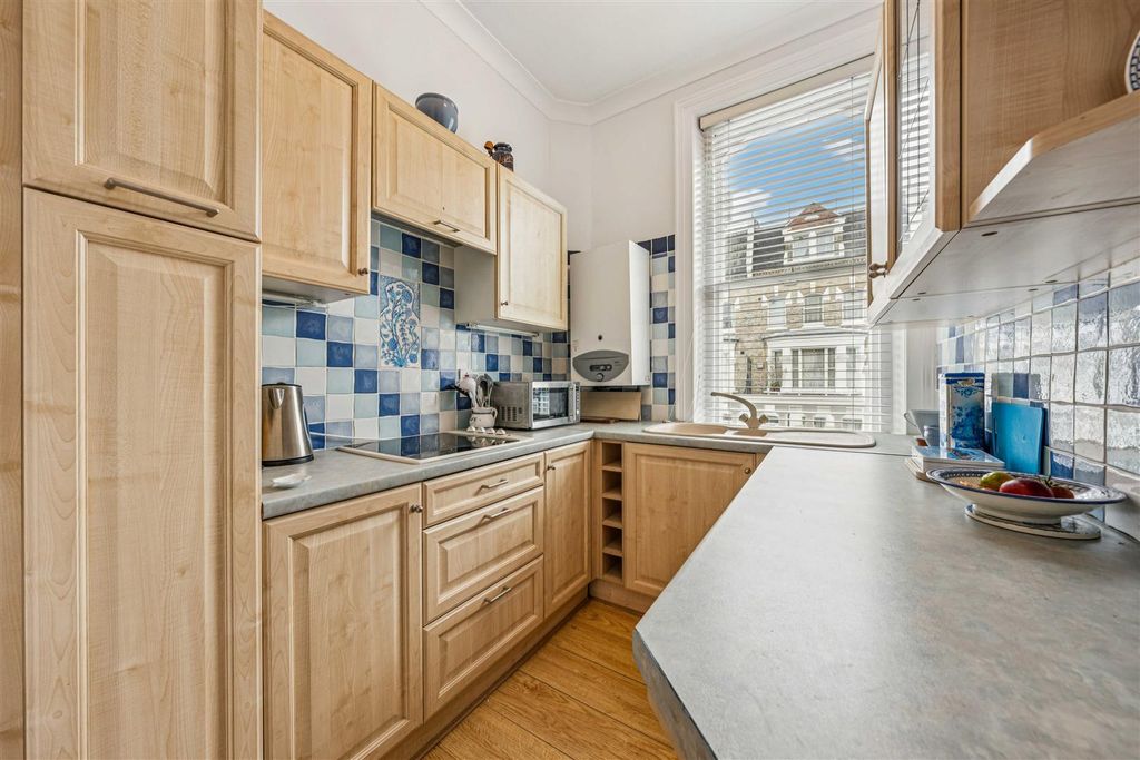 Property photo 2 of 7