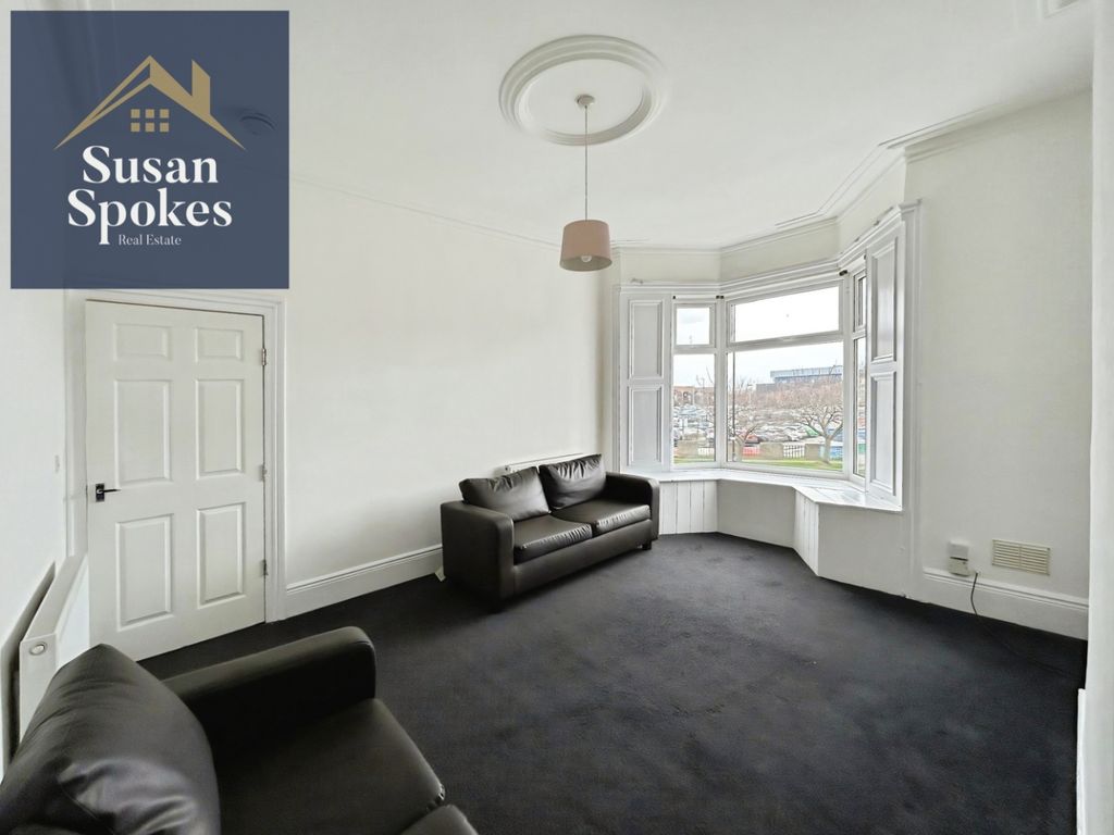 Property photo 2 of 17 Pbox-Img.Jpeg