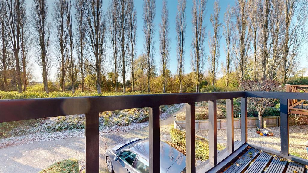 Property photo 3 of 17 11212025_200332.Jpg