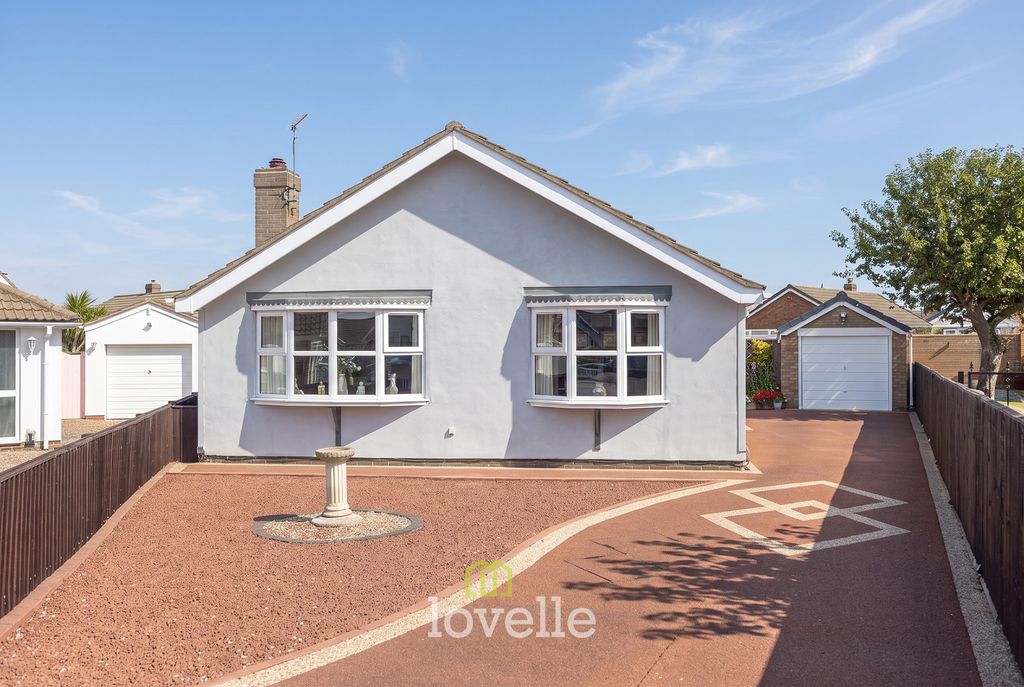 Property photo 1 of 31