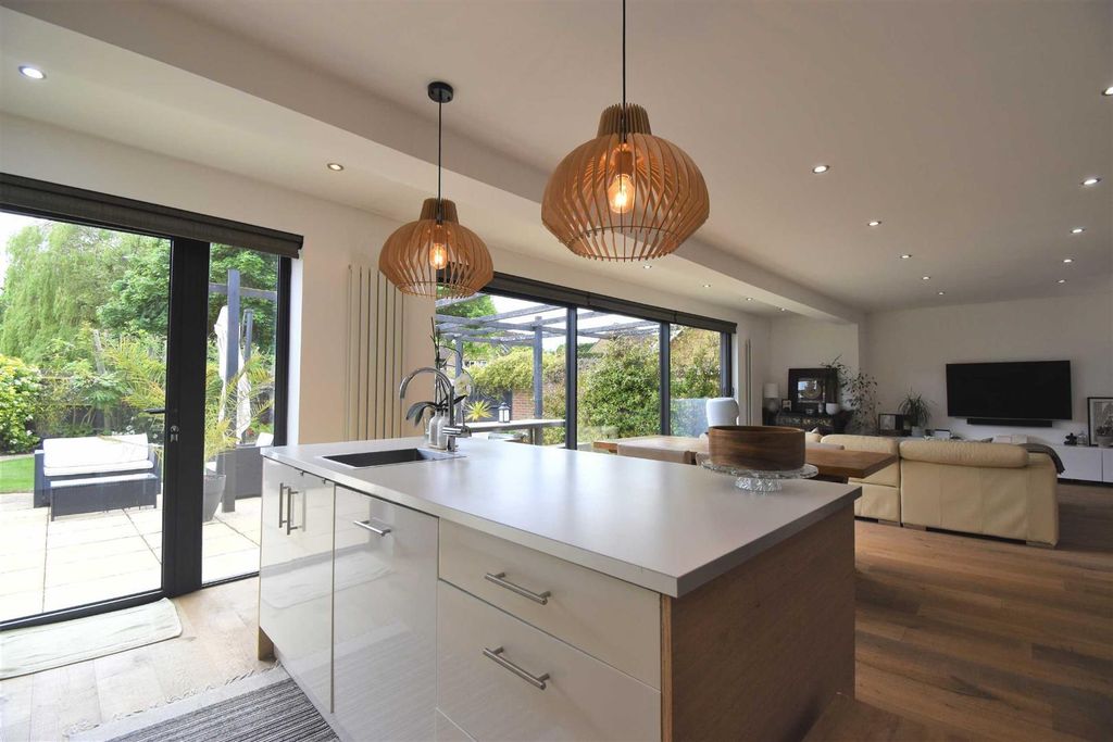 Property photo 2 of 12 U9Fl-S5Ngkclqqnr7Tmqnrgm044.Jpg