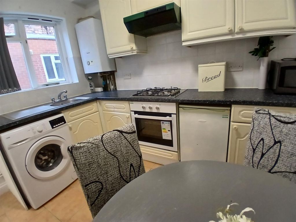 Property photo 3 of 7 20260417_145245.Jpg