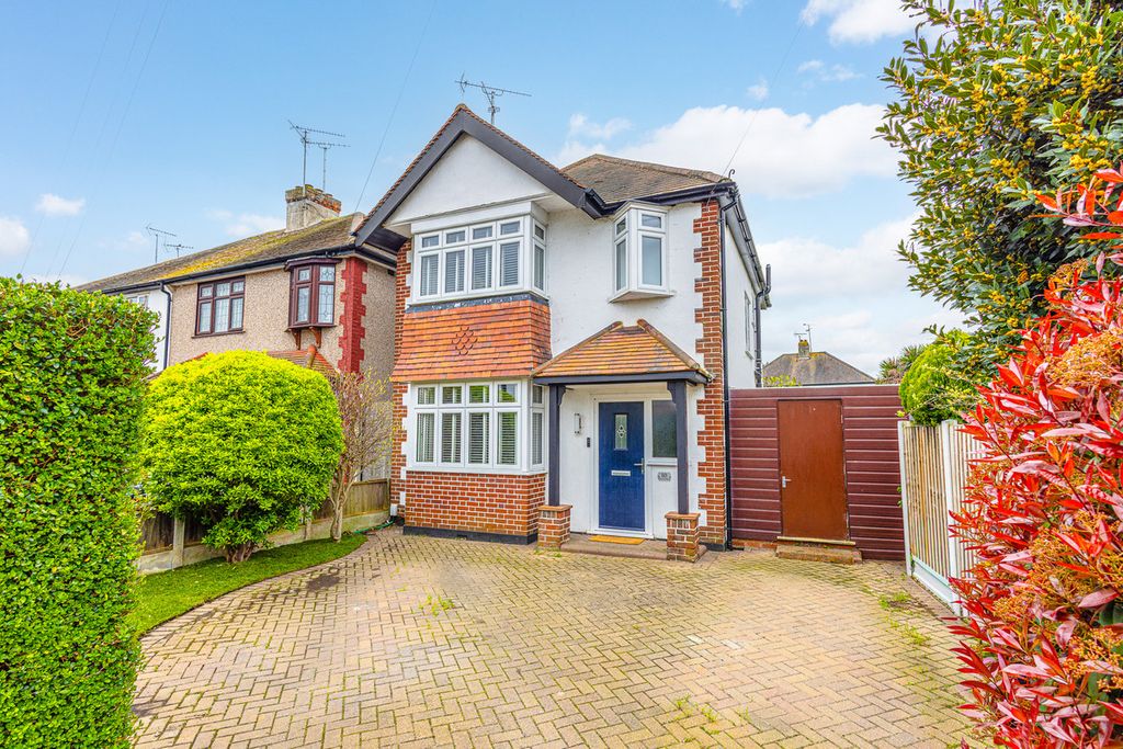 Property photo 1 of 25