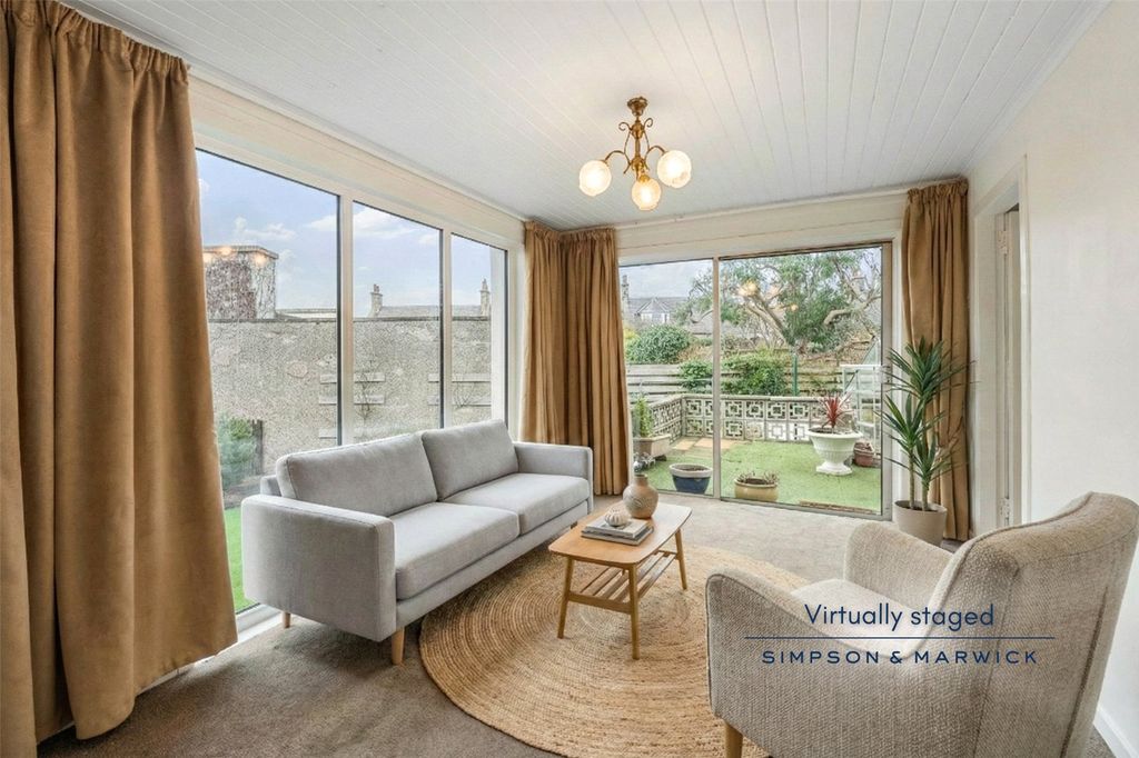 Property photo 3 of 30 3 Leadervale Road 3