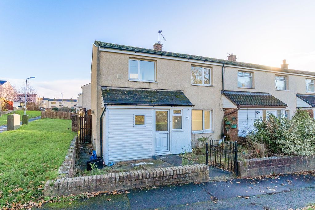 Property photo 1 of 18