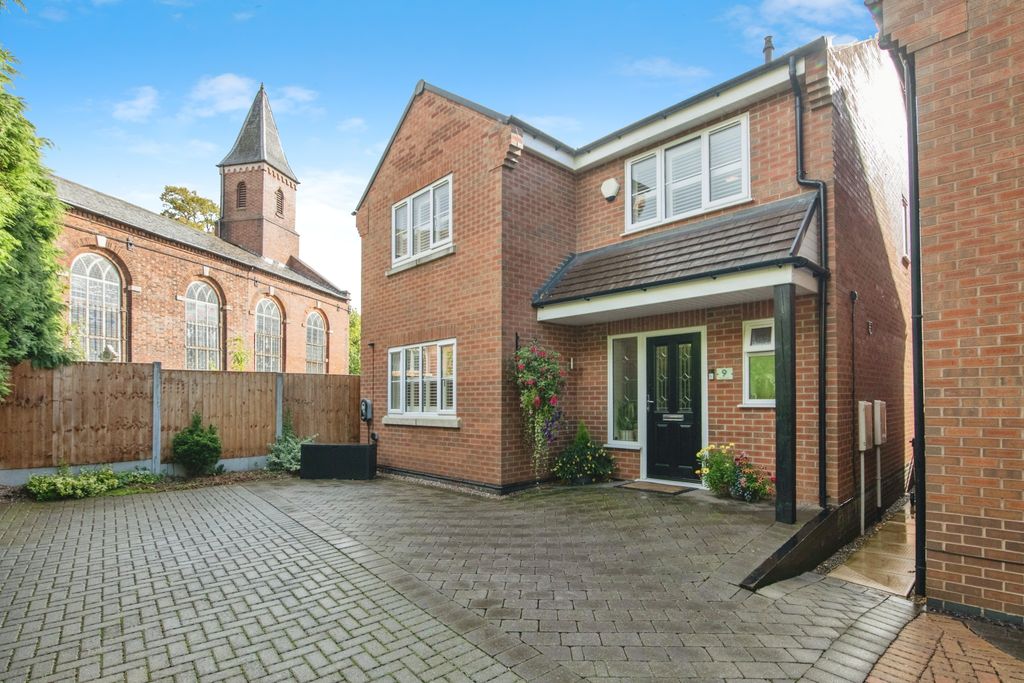 Property photo 1 of 15