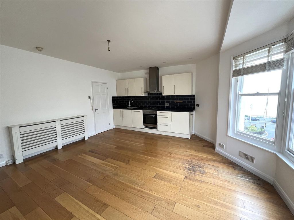 Property photo 3 of 7 Img_0242.Jpg