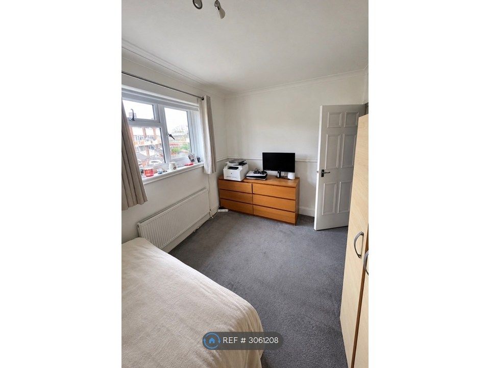 Property photo 1 of 2