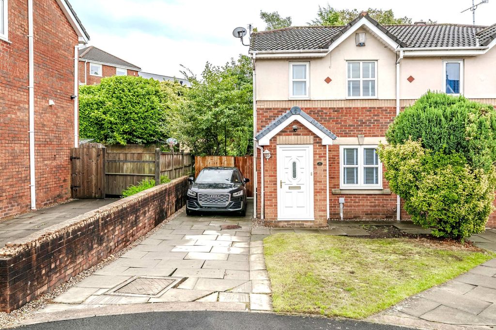 Property photo 1 of 28