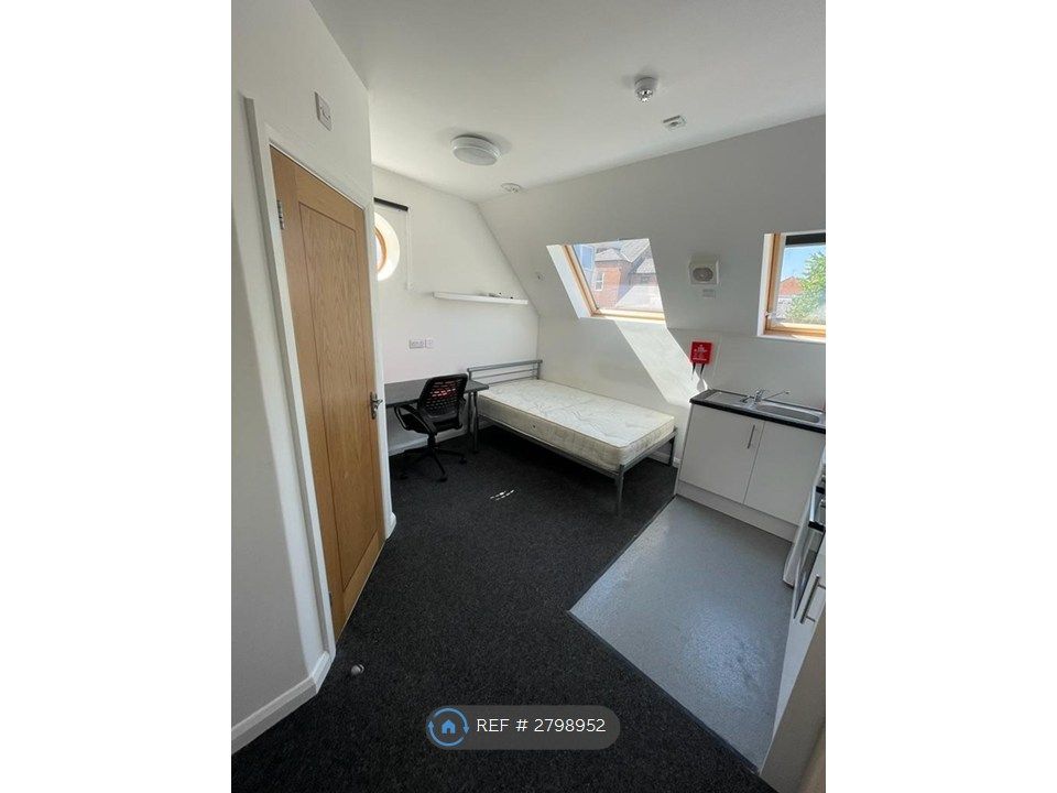 Property photo 3 of 8