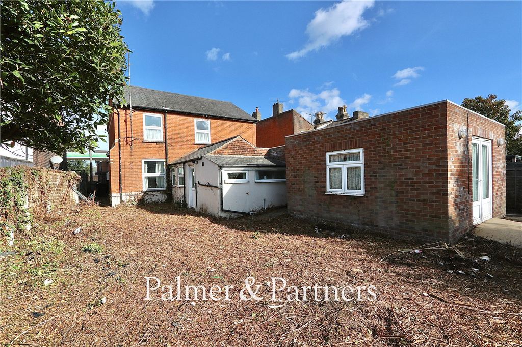 Property photo 3 of 11 Picture No. 19