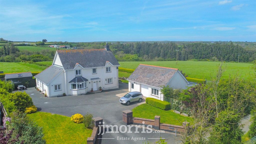 Property photo 3 of 70 69Fb34A2-59Ec-4Bbd-9D2E-F7E4Bacec356.Jpeg