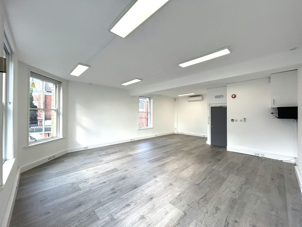 Property photo 1 of 7 Interior 3.Jpg