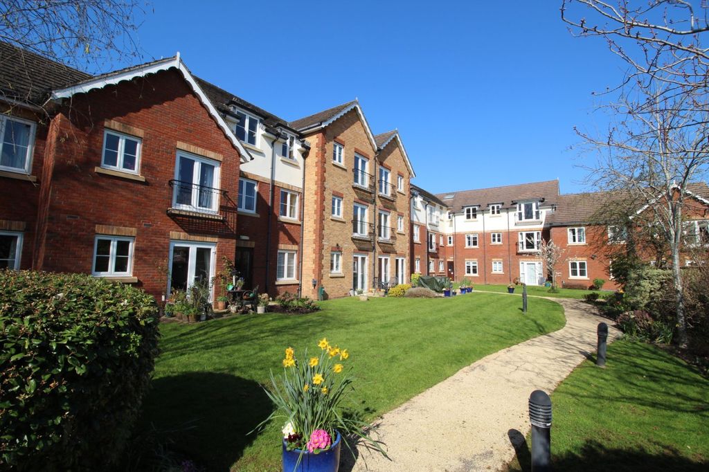 Property photo 1 of 11 Main