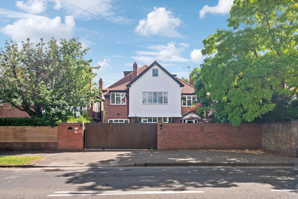 Property photo 2 of 20 Image