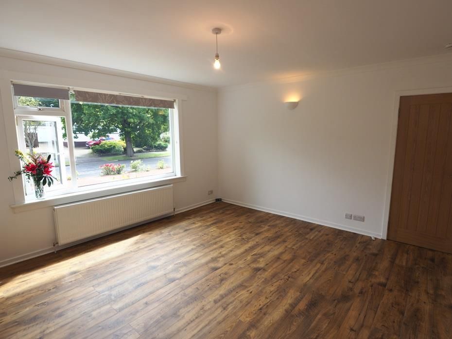 Property photo 3 of 22 Sitting Room