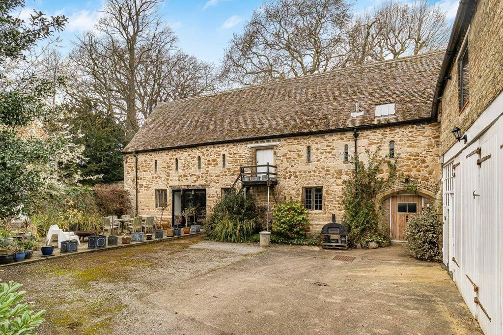 Property photo 1 of 47 74_74911.Jpg