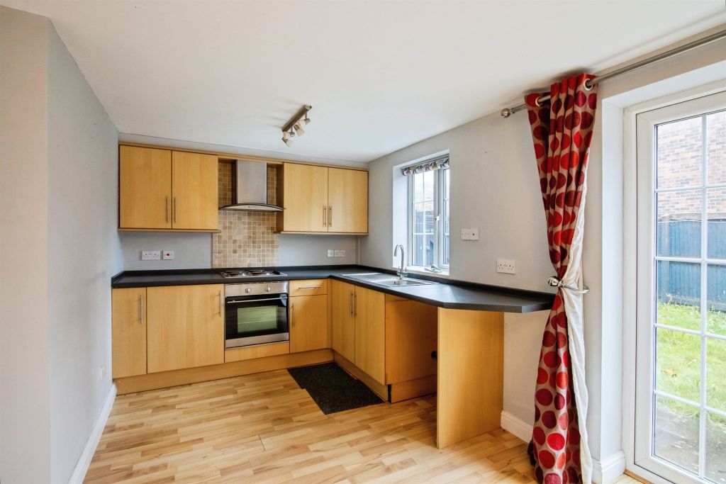 Property photo 2 of 16