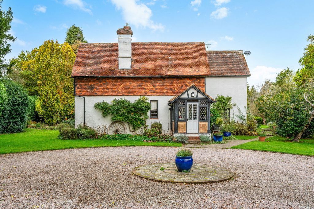 Property photo 2 of 28