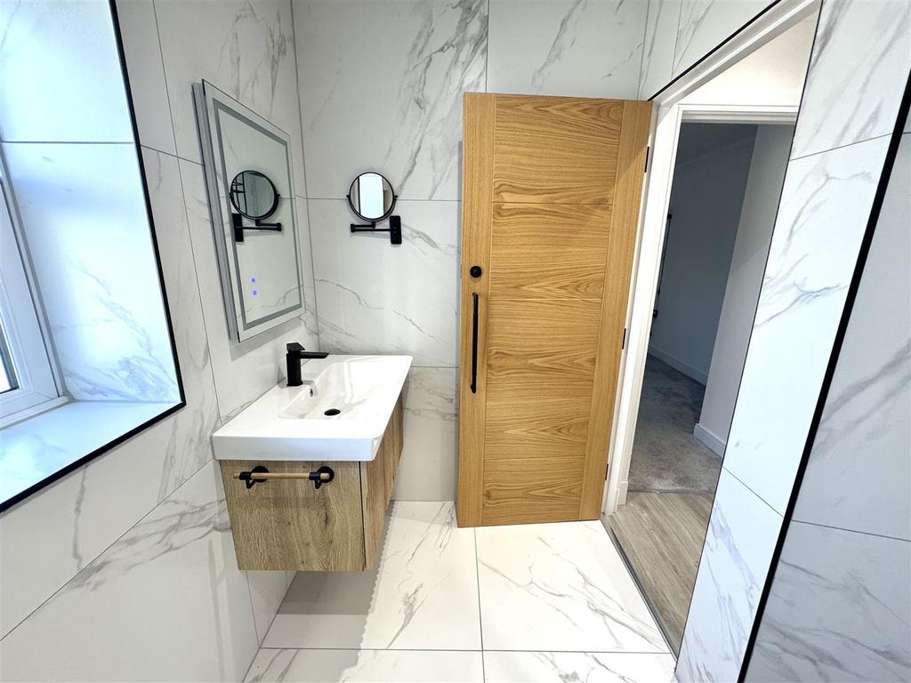 Additional image 15 of 2 bed flat to rentWide Close, Lanark ML11