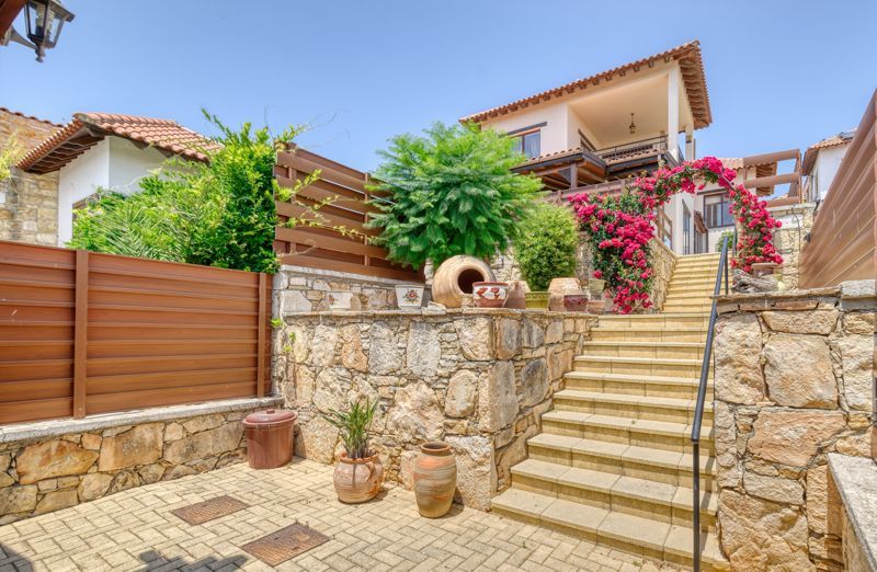 Property photo 1 of 26 1st Level Veranda