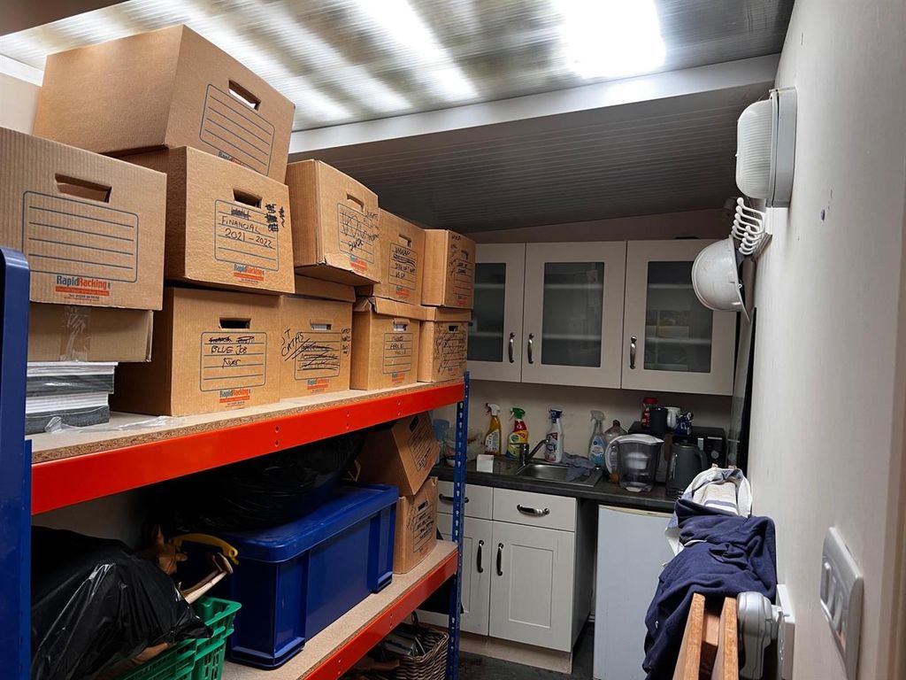 Property photo 3 of 11 Image00004.Jpeg