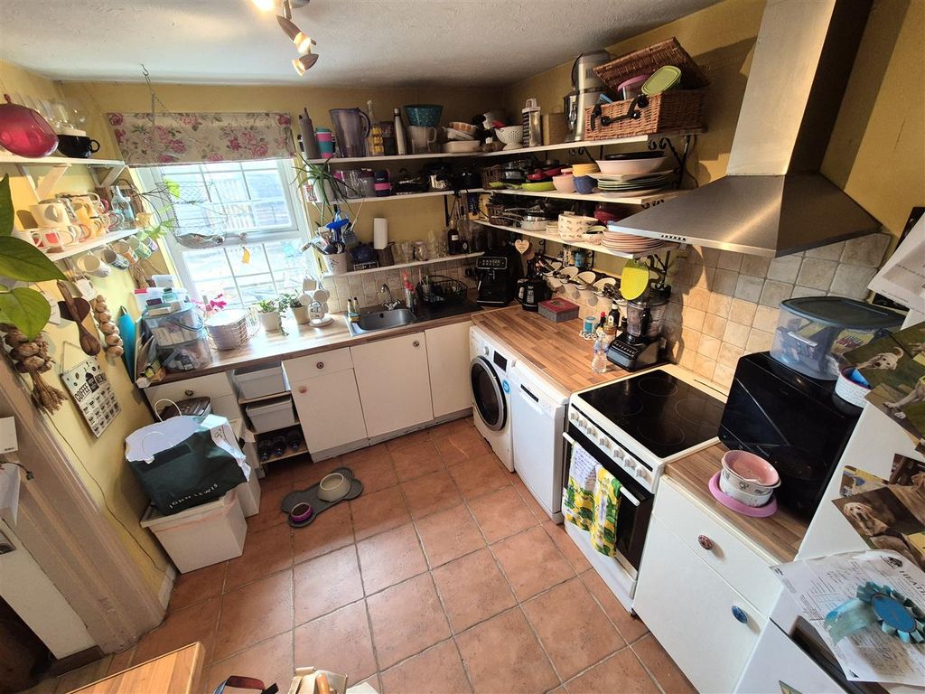 Property photo 3 of 8 12Denki.Jpg