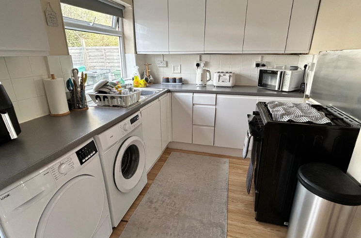 Property photo 3 of 9