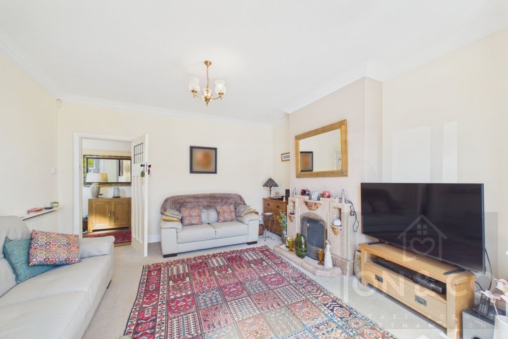 Property photo 3 of 23