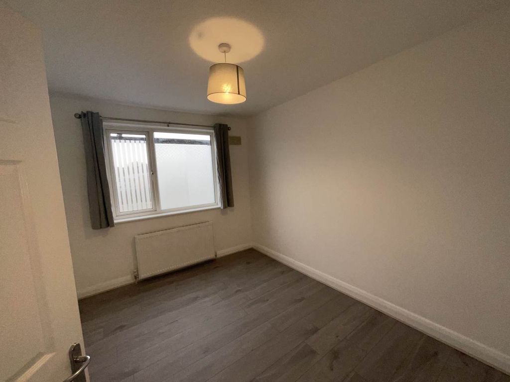 Property photo 3 of 6 Img_5212