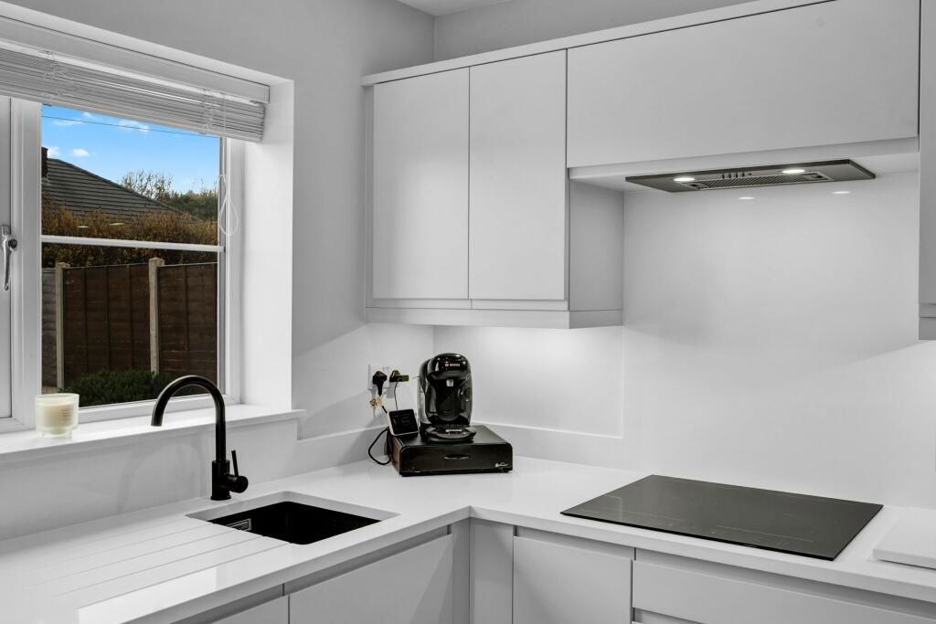 Property photo 3 of 25