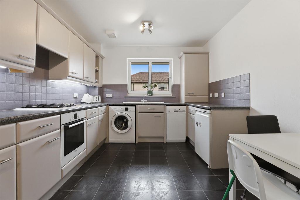 Additional image 10 of 2 bed flat for saleQueen Elizabeth Court, Clydebank G81
