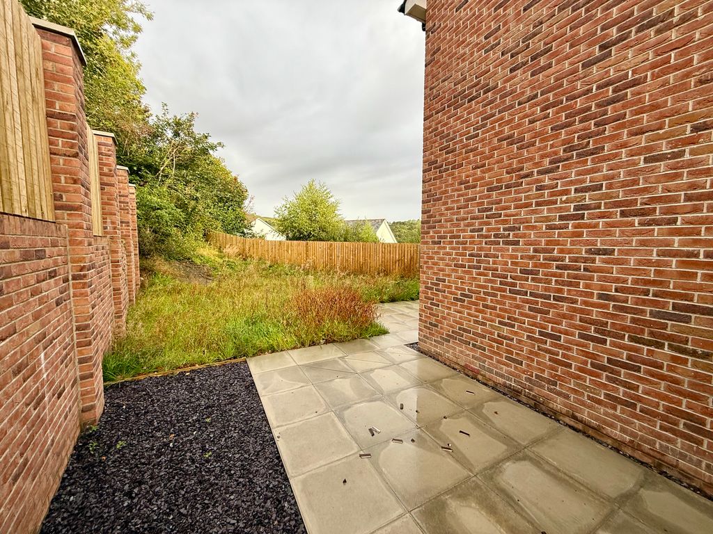 Property photo 2 of 2