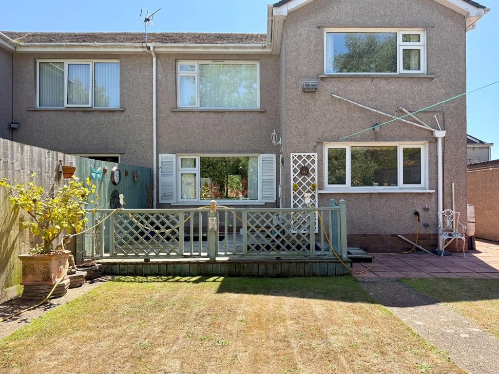 Property photo 2 of 30 Rear Garden