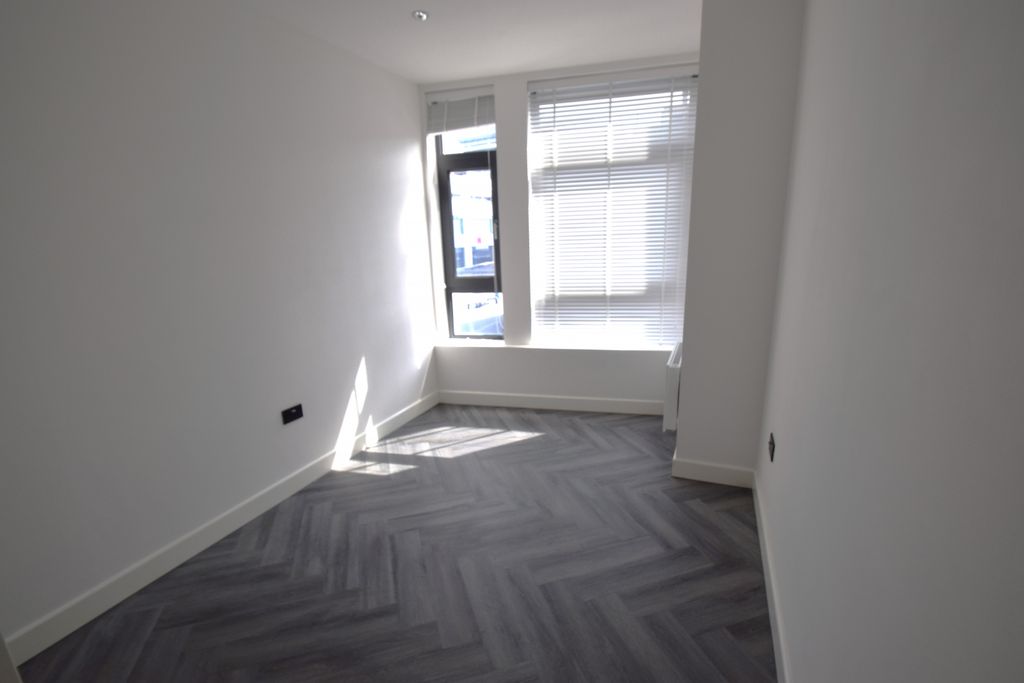 Property photo 3 of 10 Gallery