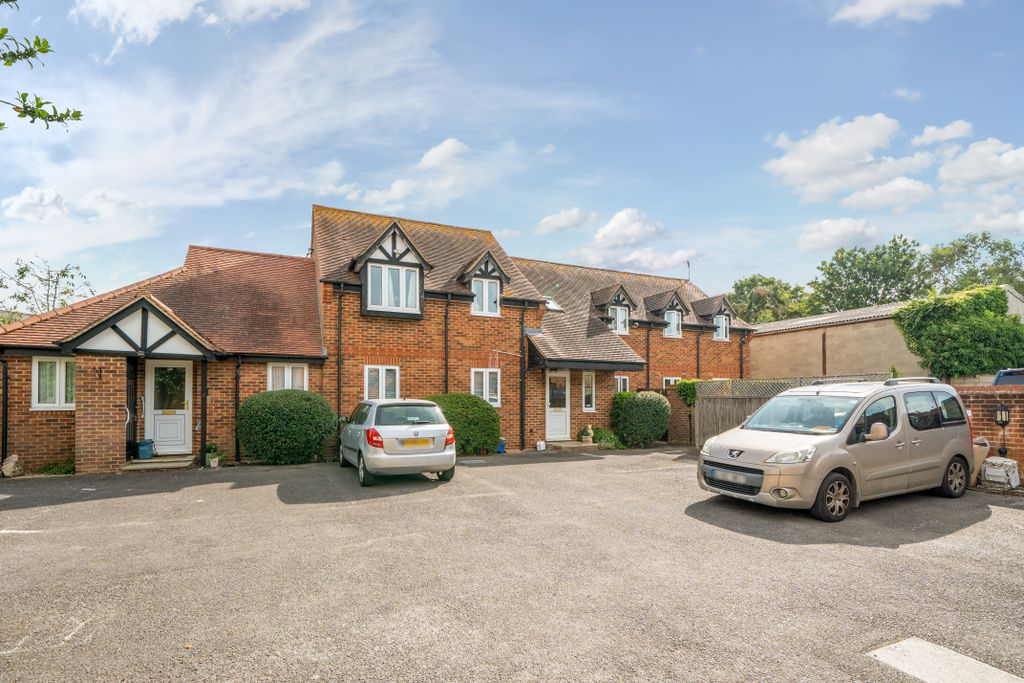 Property photo 3 of 8 1319520-4-6867937Fdf0E5