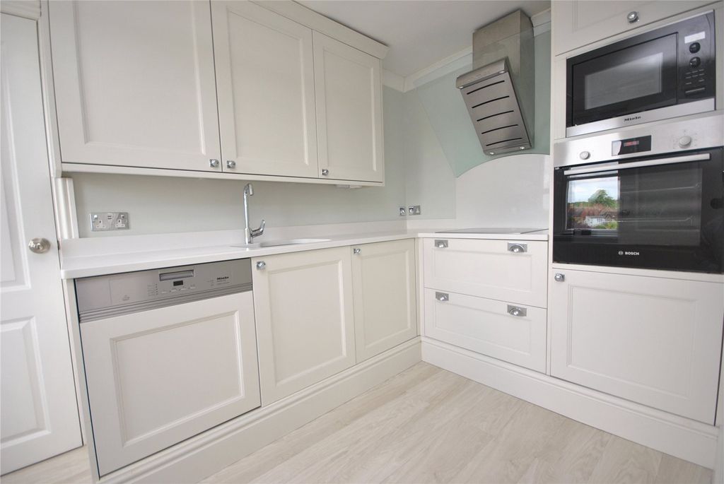Property photo 3 of 7 Picture No. 06