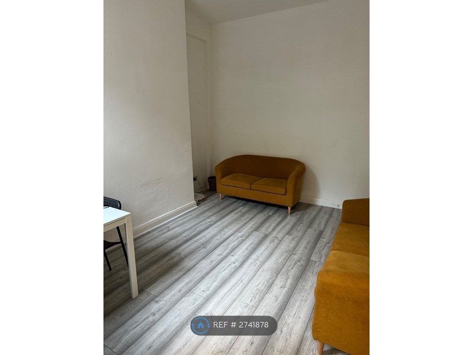 Property photo 3 of 32