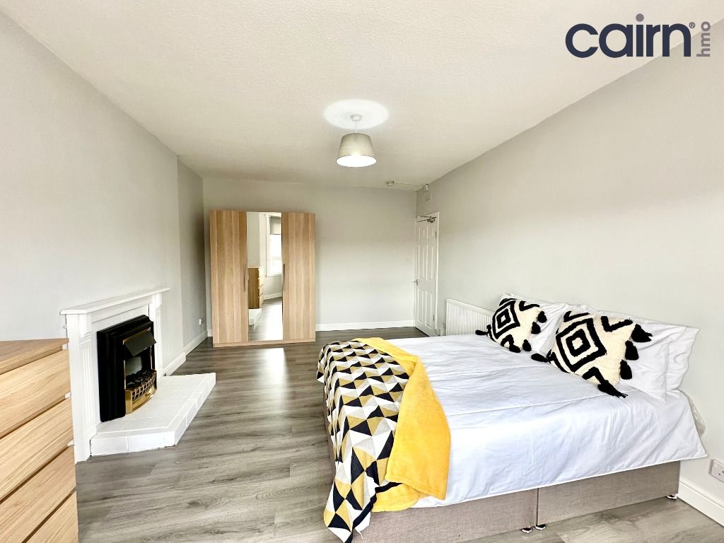 Property photo 3 of 17 Photo 3