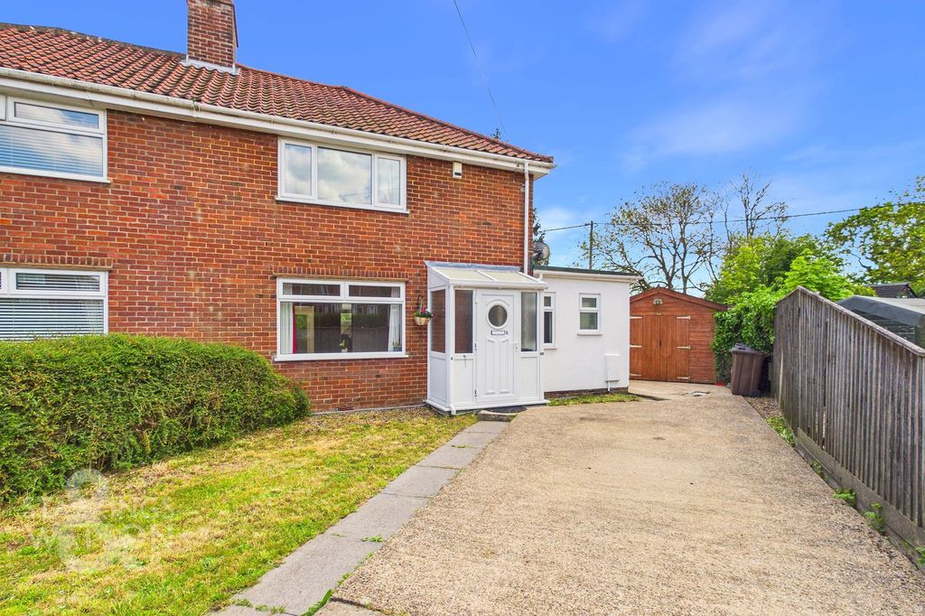Property photo 1 of 27