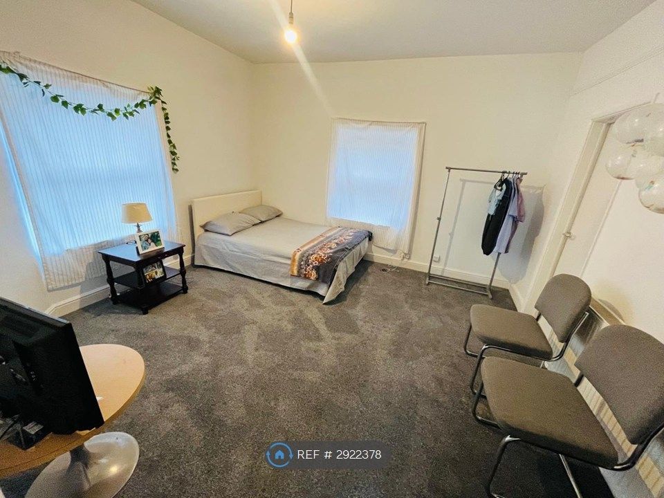 Property photo 1 of 4